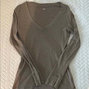 DONATED: GAP Women's BEIGE V-Neck Top